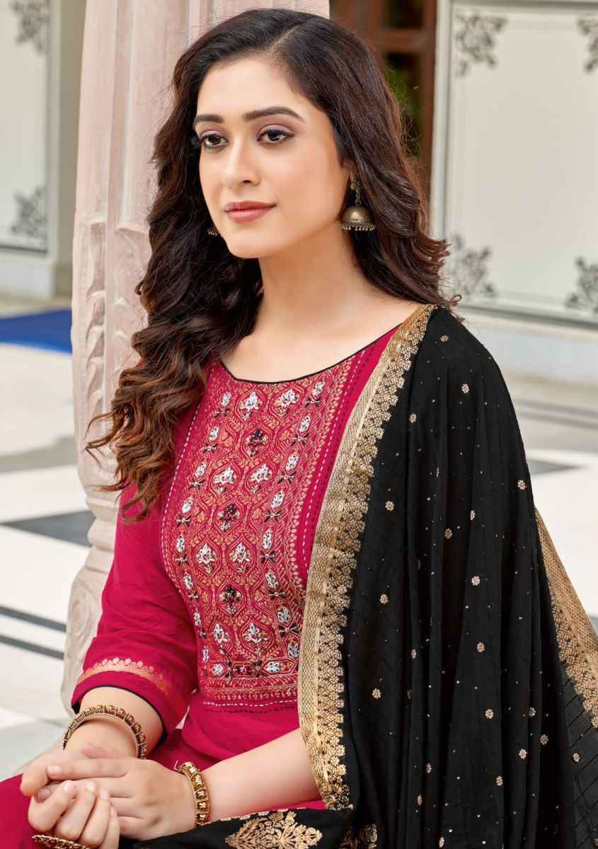 Mittoo Simayaa Viscose Kurti Combo 6 pcs Catalogue