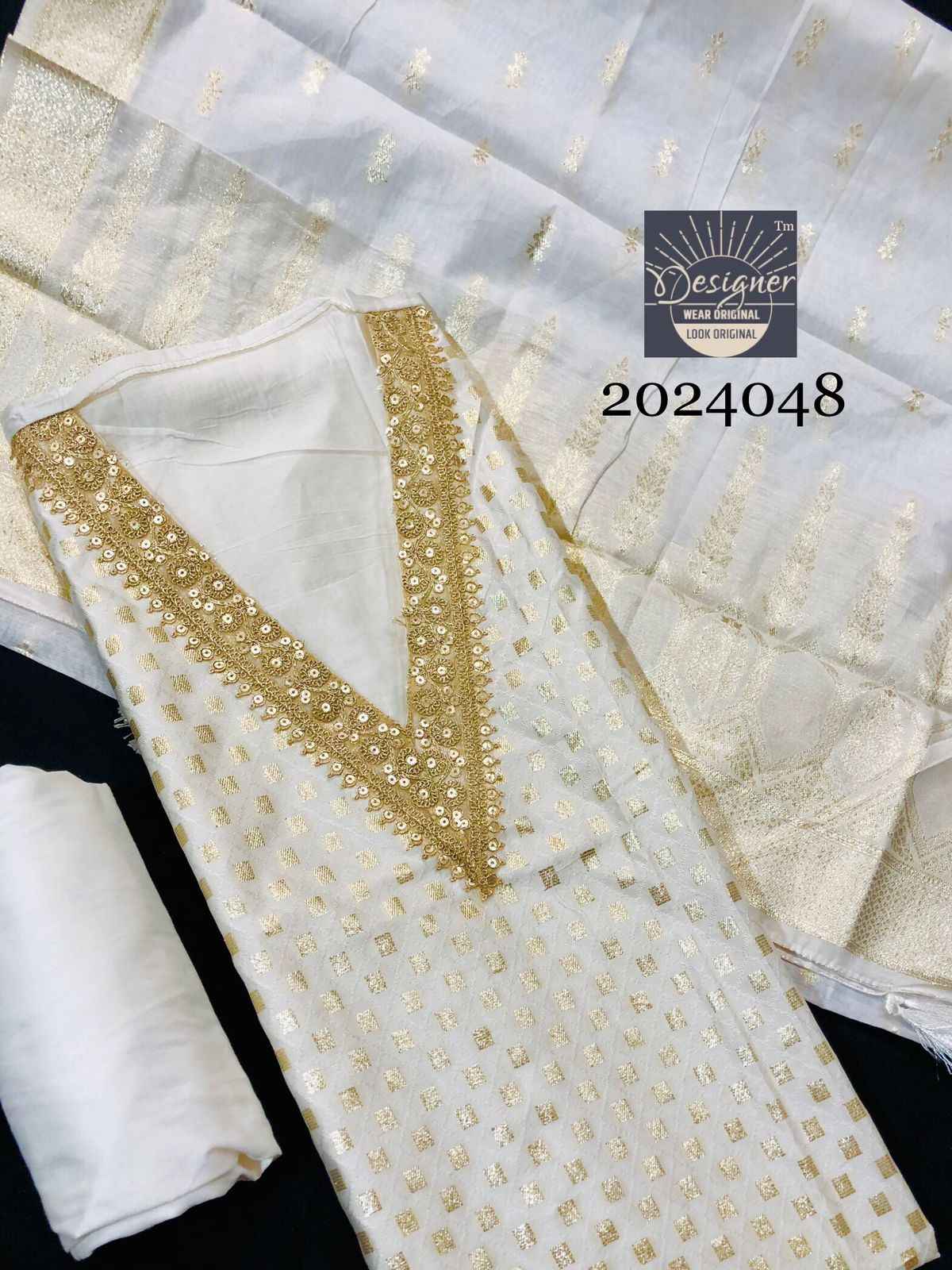 Pure Silk Top Non Catalog Dress Material (4 Pc Catalog)