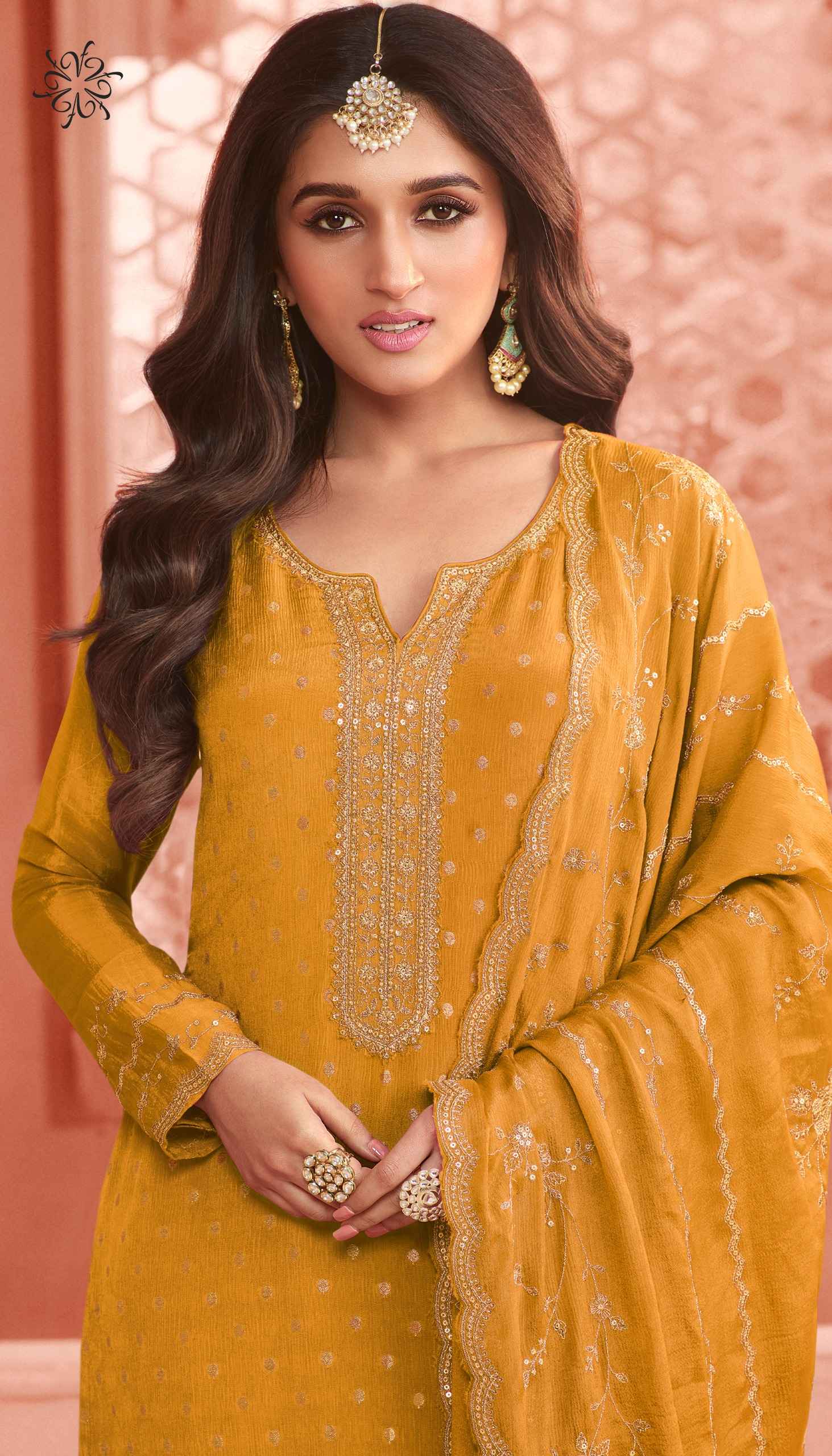 Vinay Kuleesh Swarnaa Colour Plus Dress Material (6 Pc Catalog)