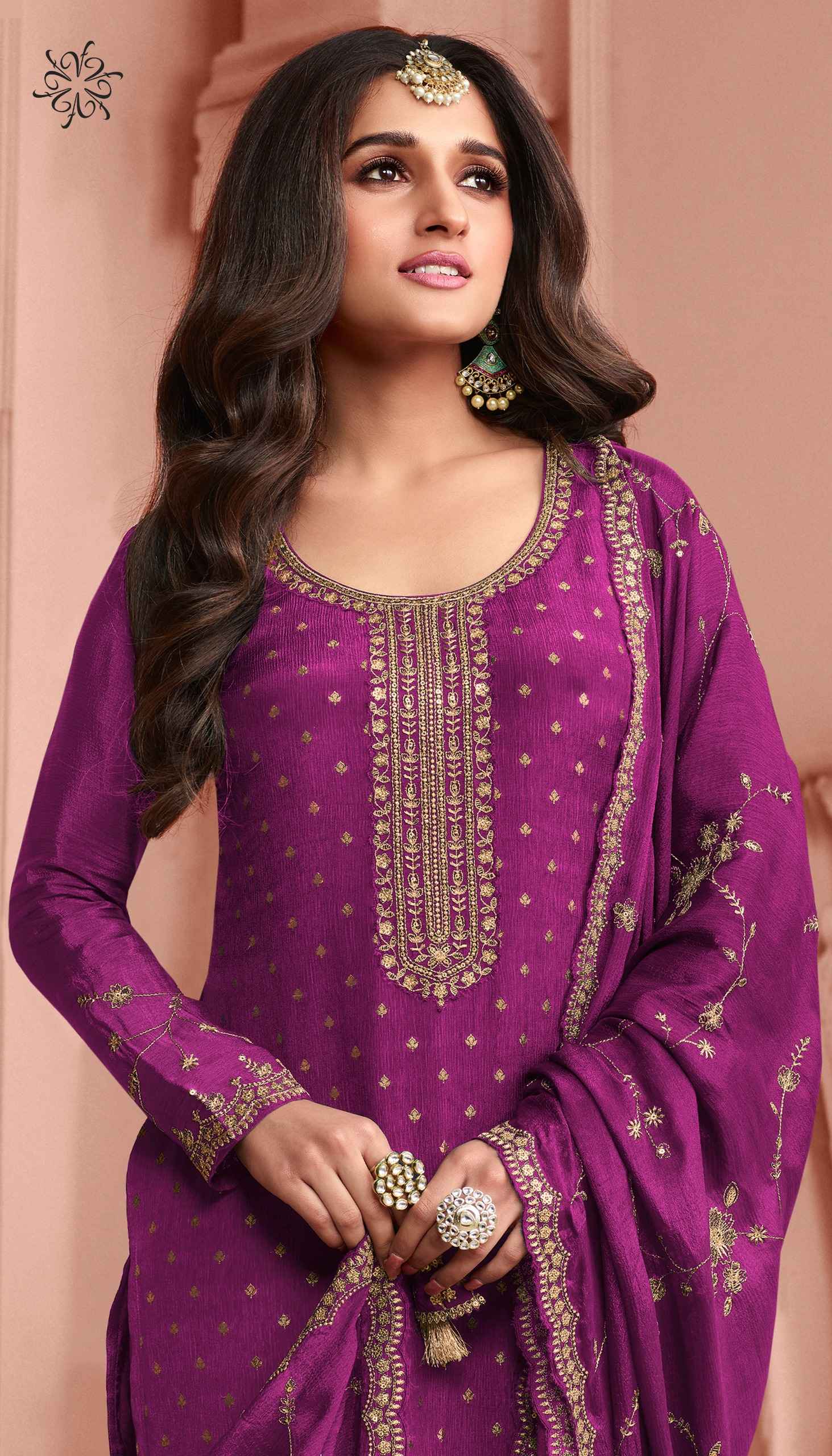 Vinay Kuleesh Swarnaa Colour Plus Dress Material (6 Pc Catalog)