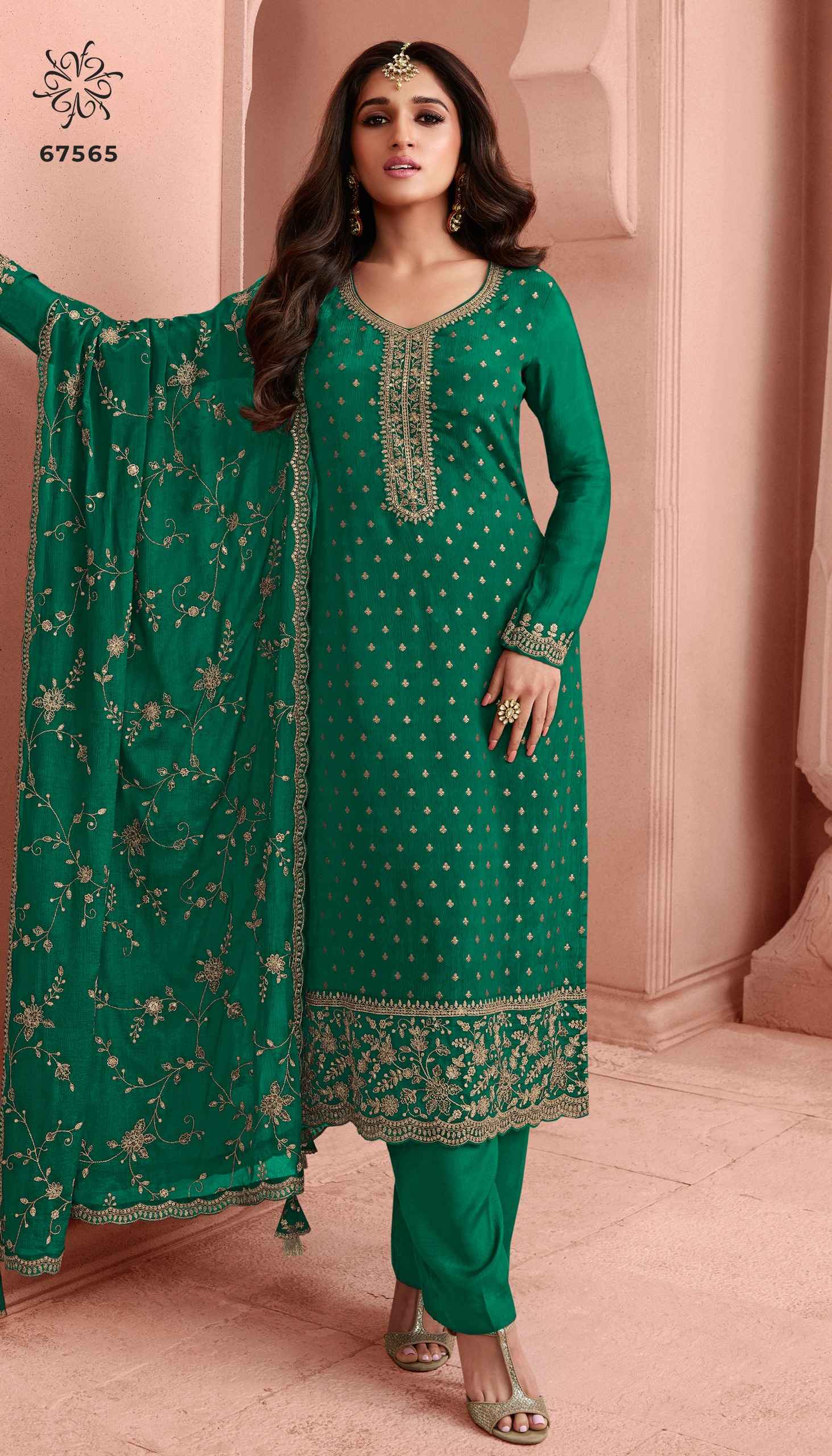 Vinay Kuleesh Swarnaa Colour Plus Dress Material (6 Pc Catalog)