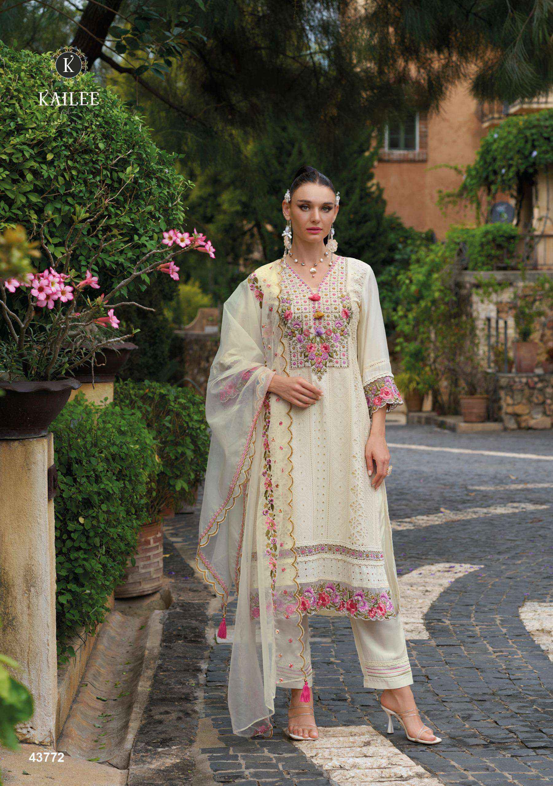Kailee Fashion Safarnama Vol-5 Viscouse Readymade Suit (6 pcs Catalogue)