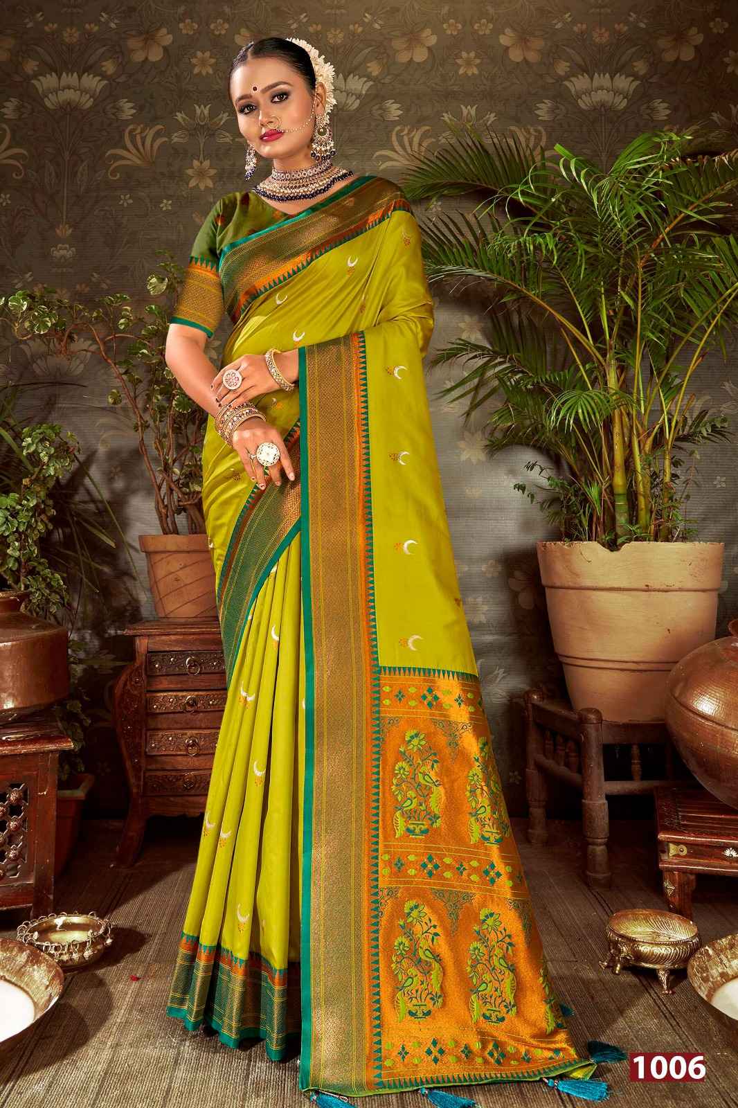 Saroj Jhumka Chand Swarovski Silk Rich Pallu Saree (8 pcs Catalogue)