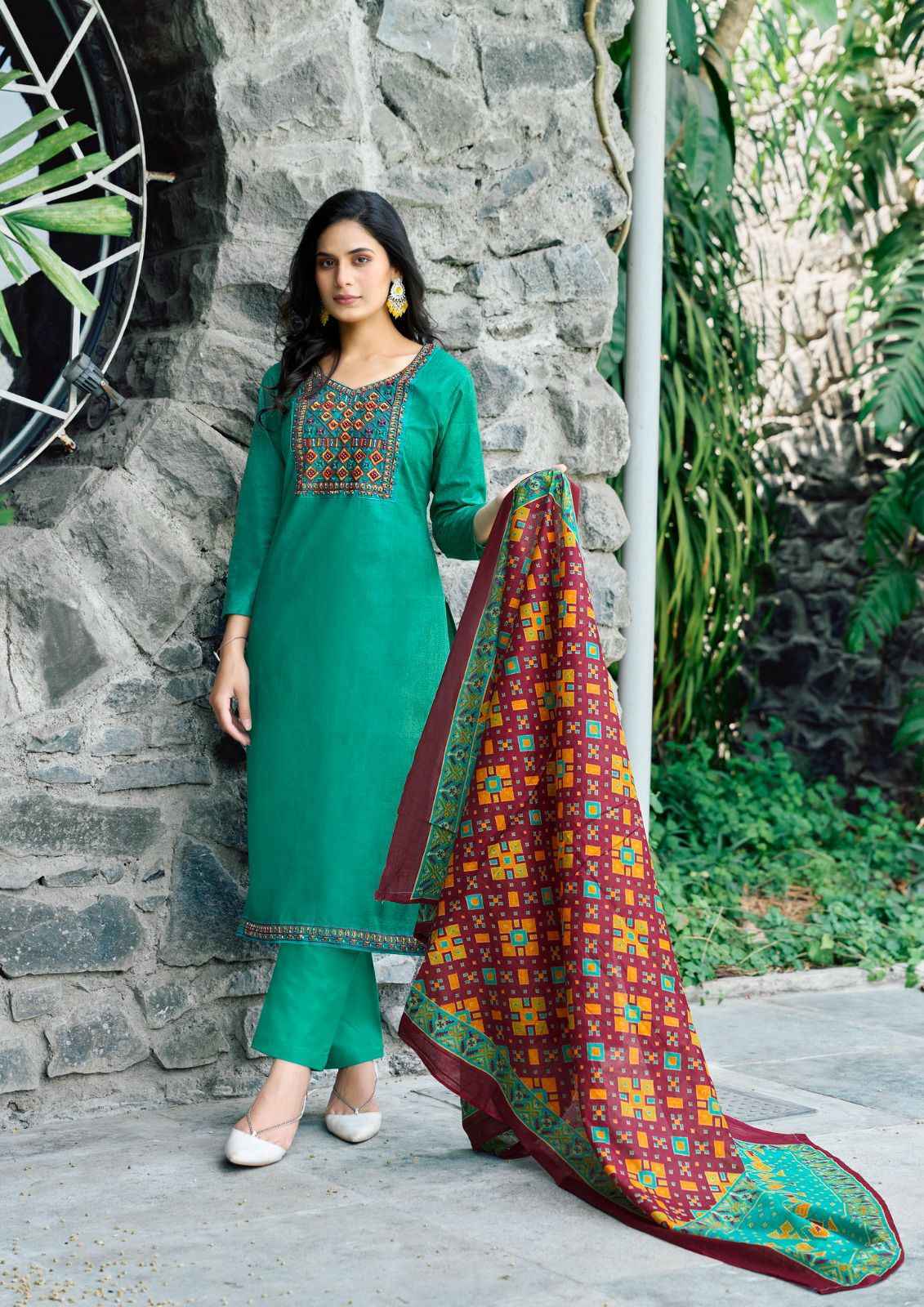 Yashika Trends Shanaya Cotton Dress Material (8 pcs Catalogue)