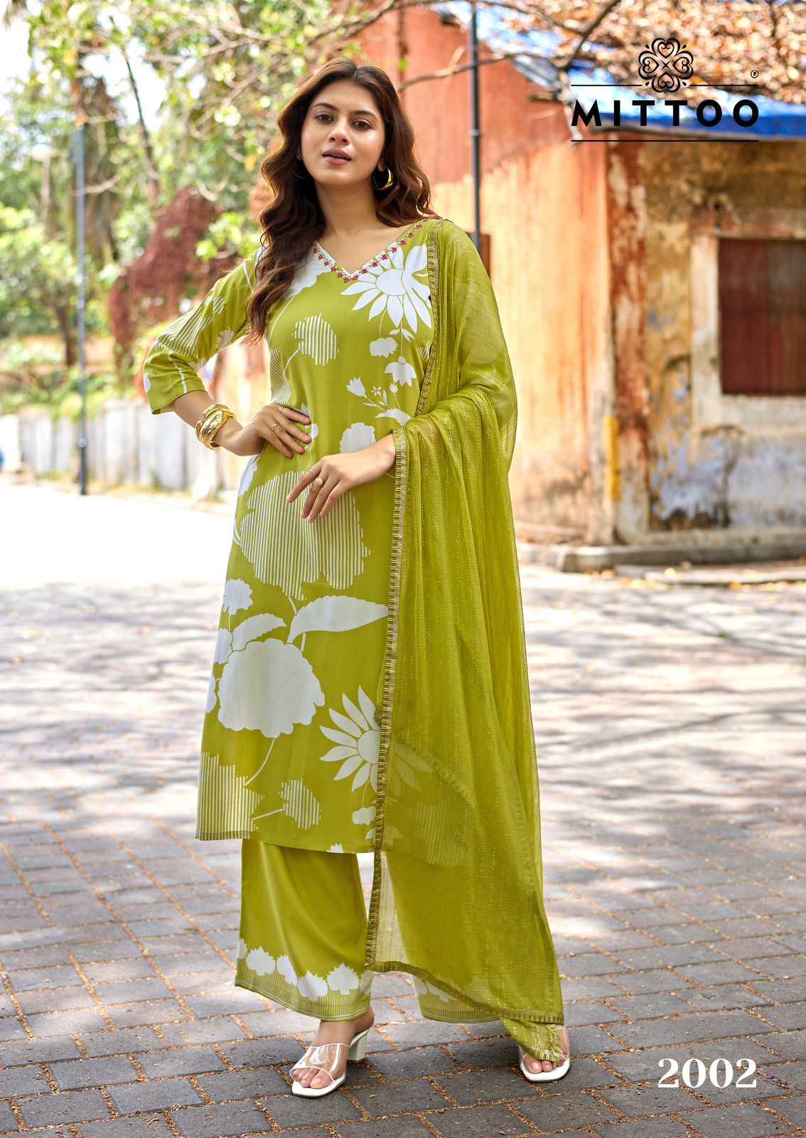 Mittoo Natasha Rayon Kurti Combo 6 pcs Catalogue