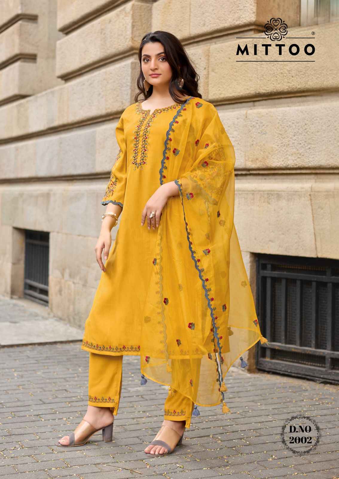 Mittoo Rang Mahal Viscose Kurti Combo 6 pcs Catalogue