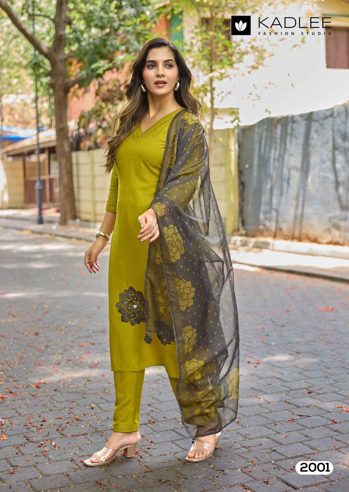 Kadlee Trisha Rayon Kurti Combo 6 pcs Catalogue